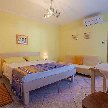 Rooms Ester Cres Kültér fotó